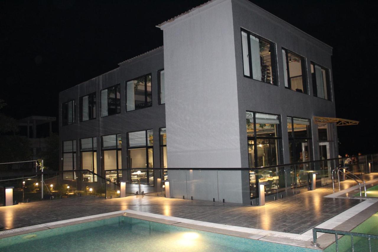 Paraiso Resort & Club Igatpuri Exterior foto